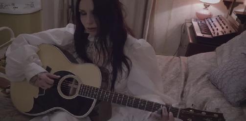 Chelsea Wolfe - Be All Things